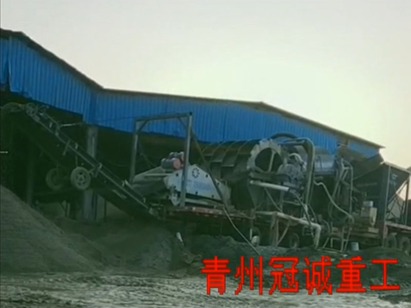石粉洗沙機(jī)-洗石粉設(shè)備移動式還是固定式好?移動石粉洗砂機(jī)價格