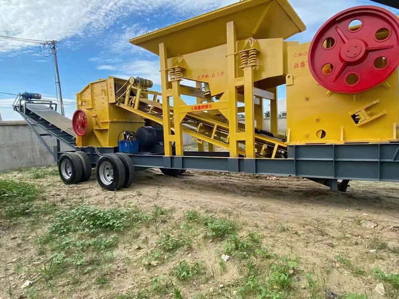 車載移動(dòng)破碎站 車載移動(dòng)破碎站